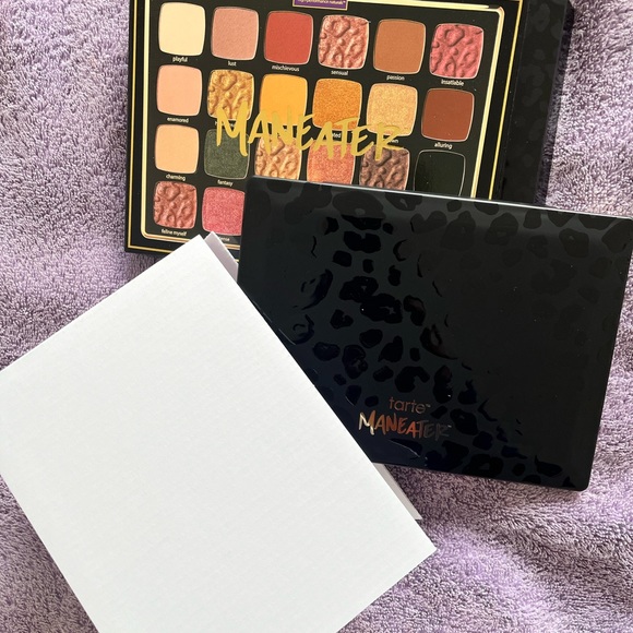 Tarte Maneater eyeshadow palette - Picture 3 of 13